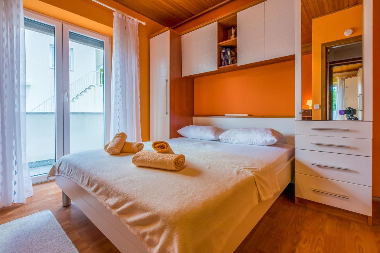 Apartments Dolloree ดรามัลย์ ภายนอก รูปภาพ